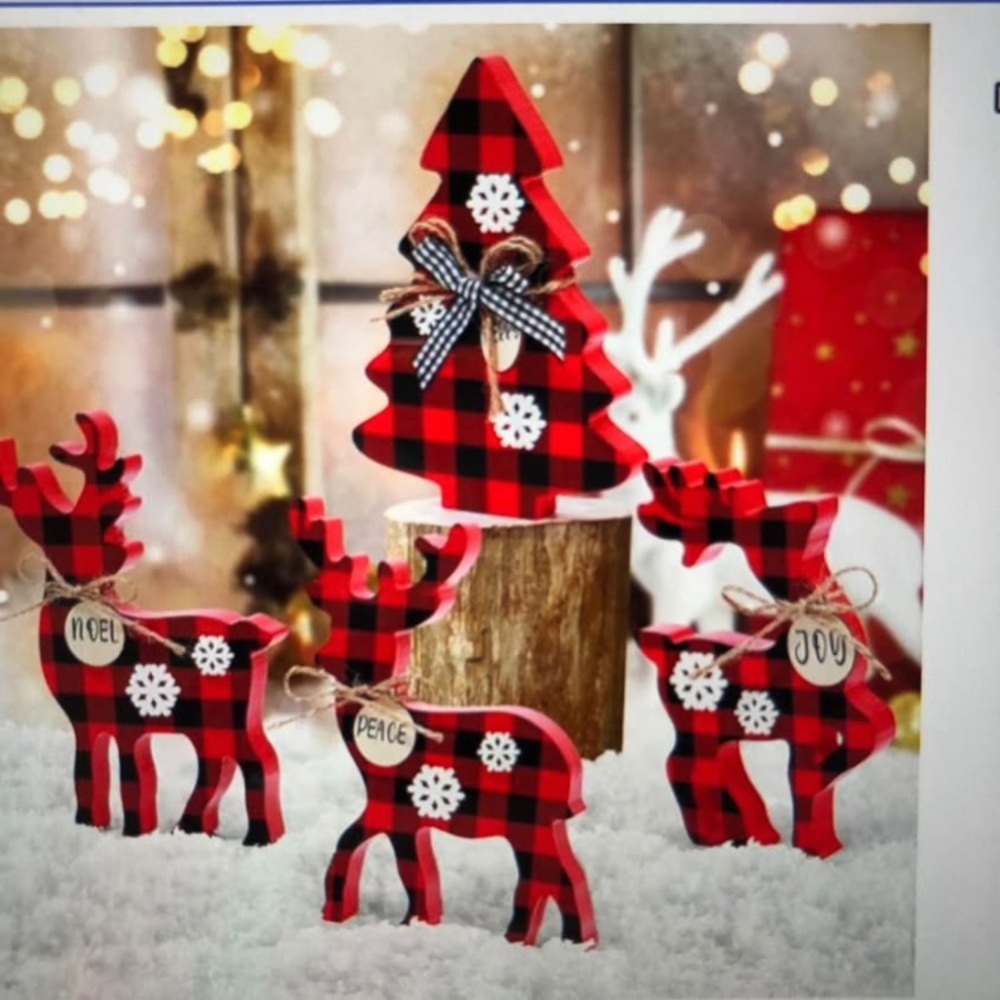Plaid Holiday Reindeer and Tree Set